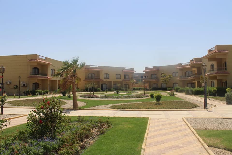 حديقة قرية ريجينا العين السخنة