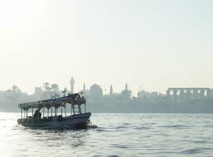 ركوب فيلوكا على النيل في الأقصر - صن بيراميدز