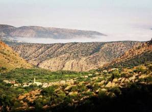 مناطق سياحية بالمغرب لا تفوتها..مدن عتيقة فوق التلال ومواقع رومانية